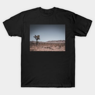 Joshua Tree Landscape Photo V3 T-Shirt